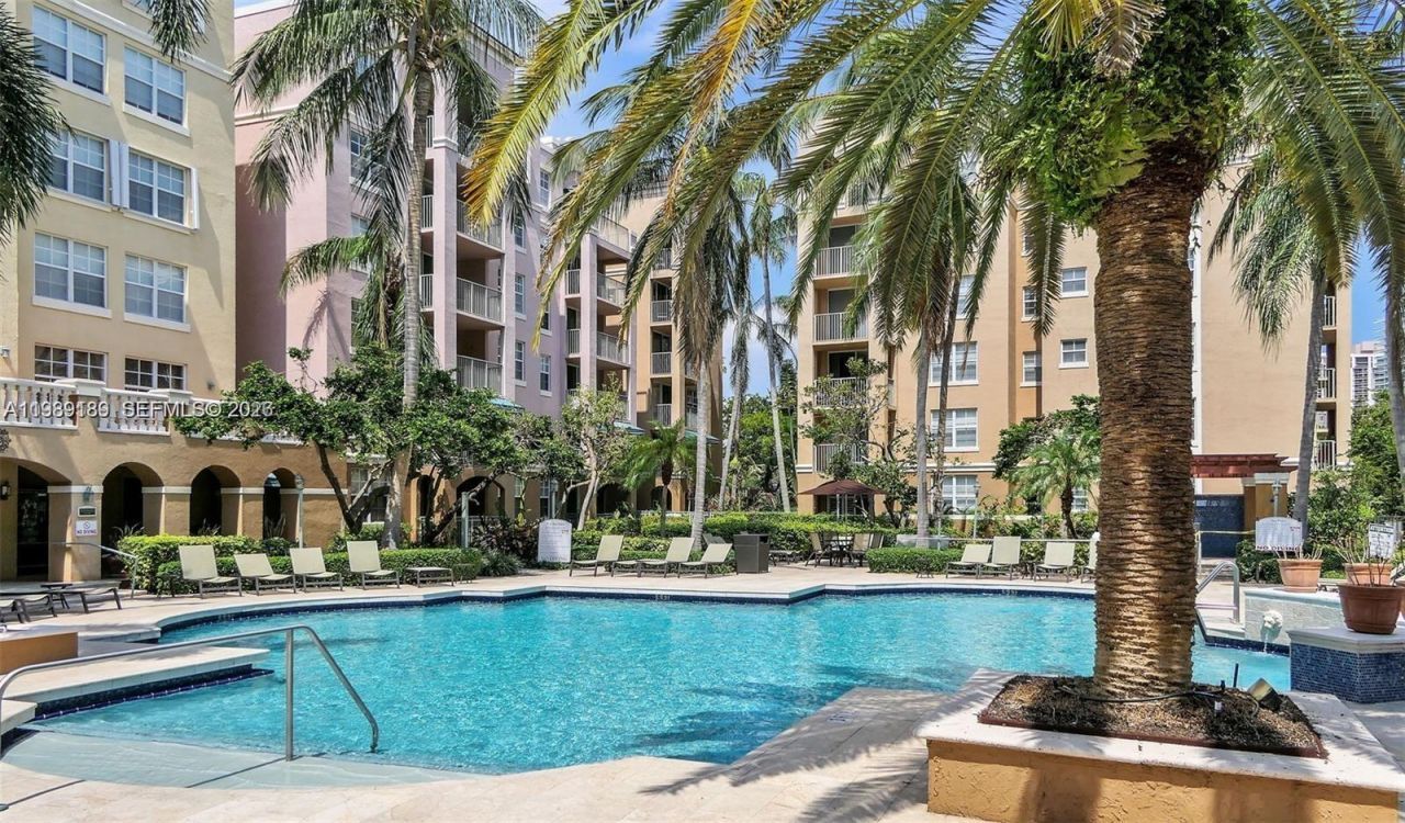 19655 E Country Club Dr , Unit 6108, Aventura, FL 33180 Photo