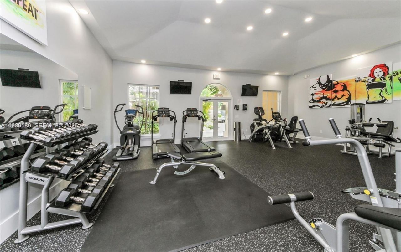 19655 E Country Club Dr , Unit 6108, Aventura, FL 33180 Photo