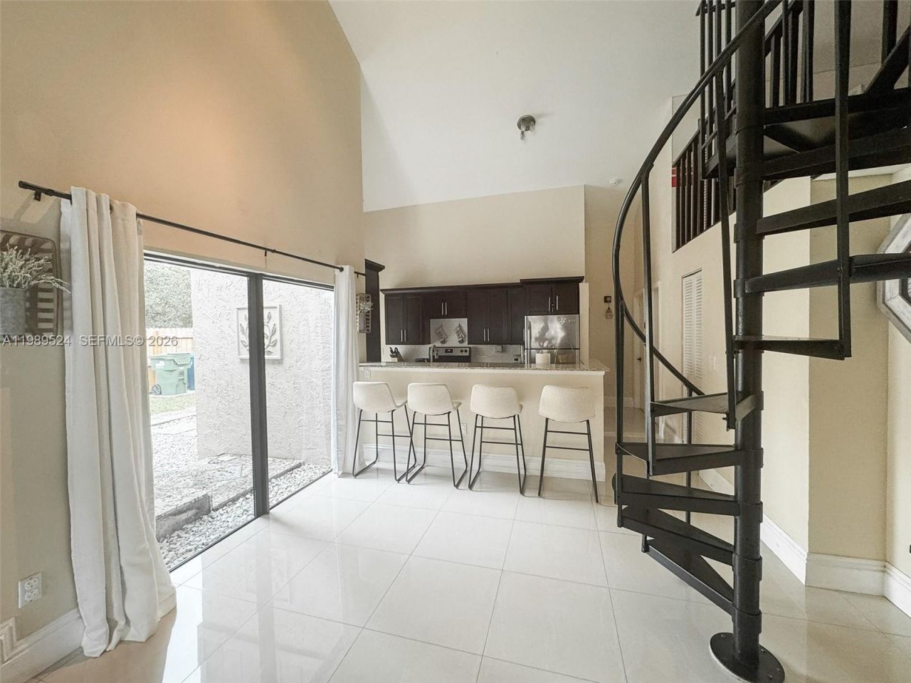 9635 SW 74th St, Miami, FL 33173 Photo