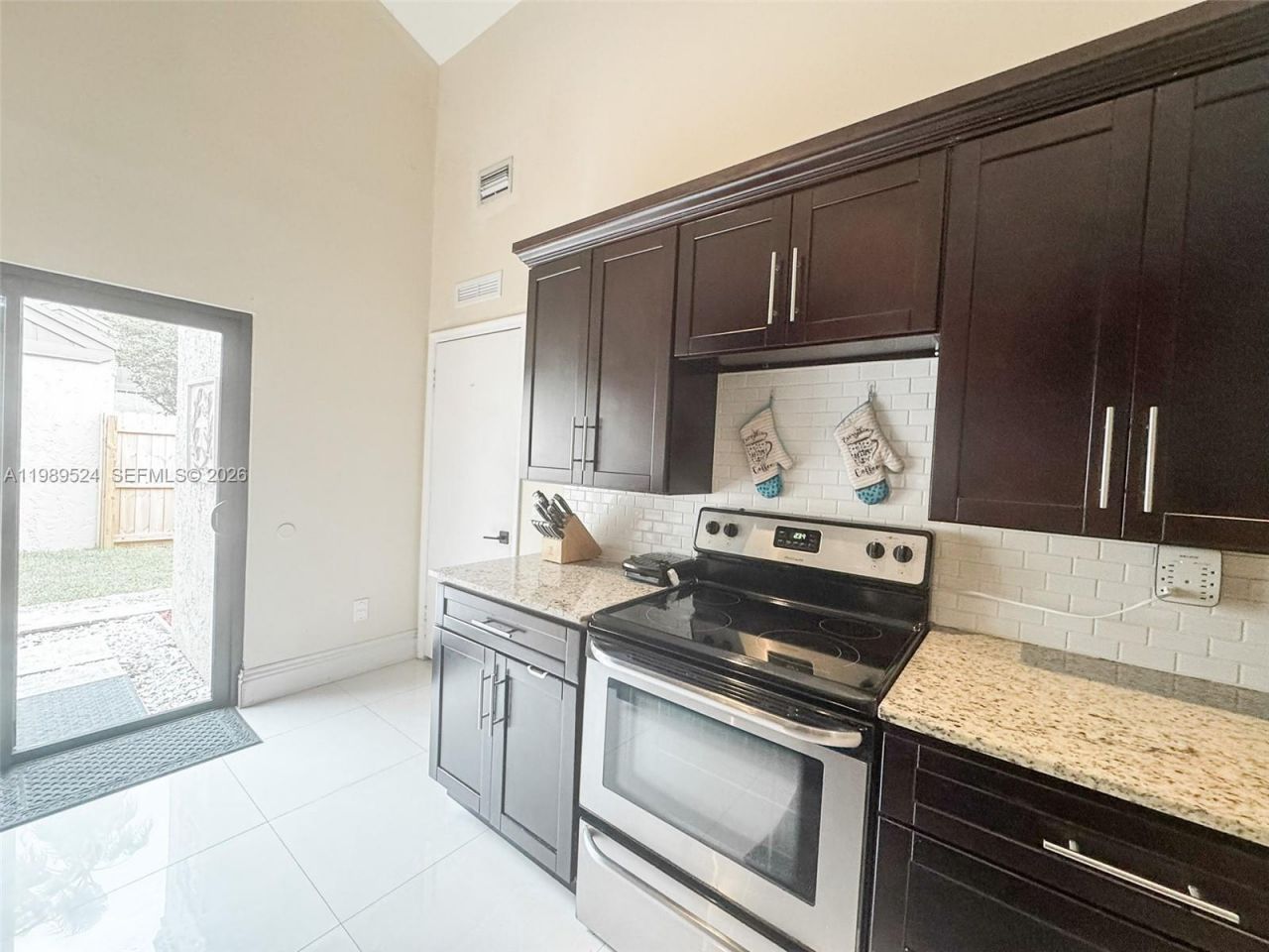 9635 SW 74th St, Miami, FL 33173 Photo