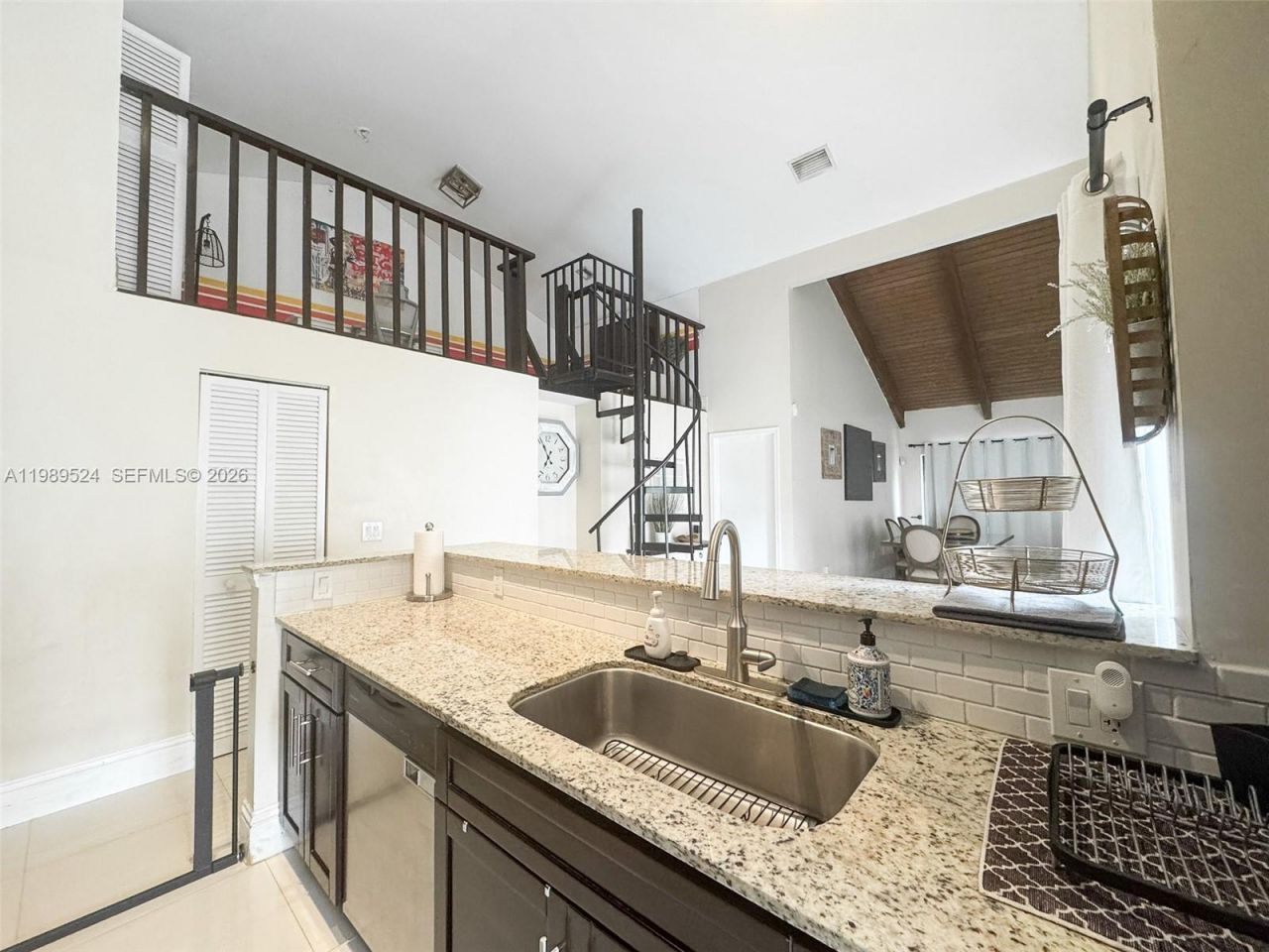 9635 SW 74th St, Miami, FL 33173 Photo