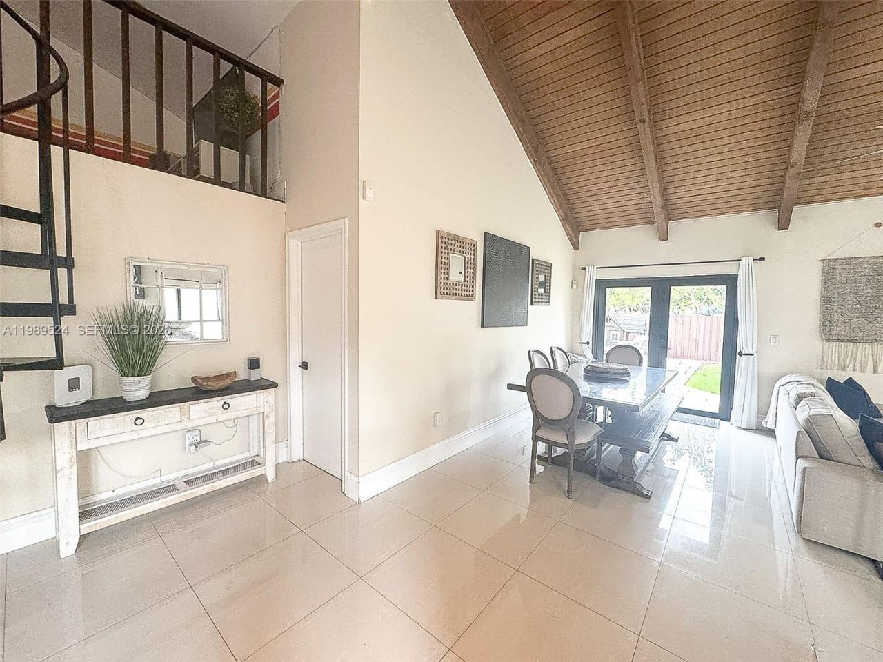 9635 SW 74th St, Miami, FL 33173 Photo