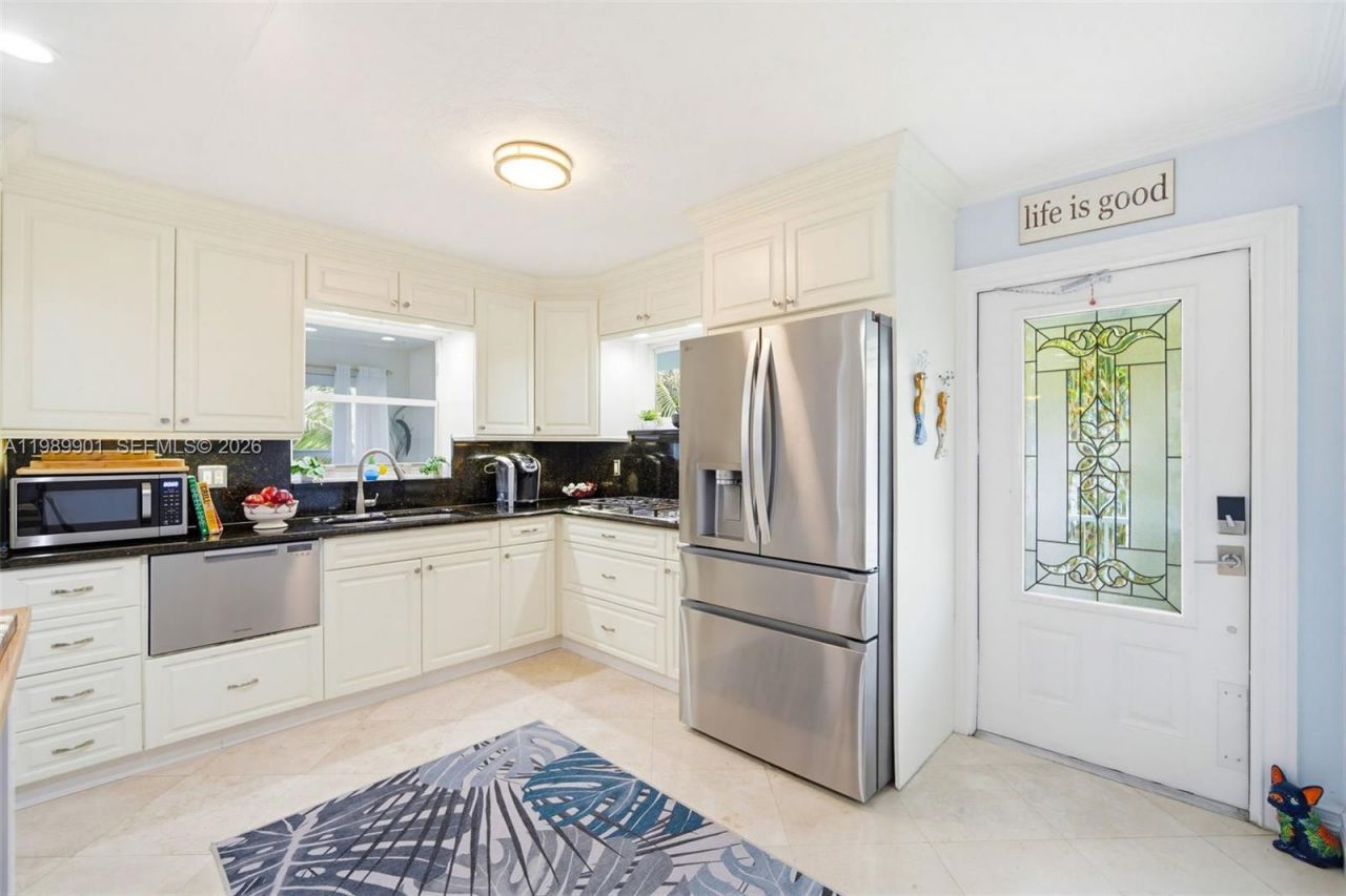 29653 Saratoga Ave, Big Pine Key, FL 33043 Photo