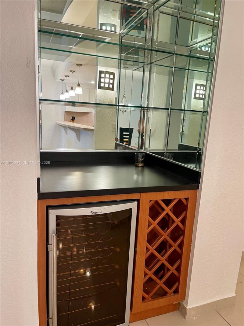 19390 Collins Ave, Unit 1405, Sunny Isles Beach, FL 33160 Photo