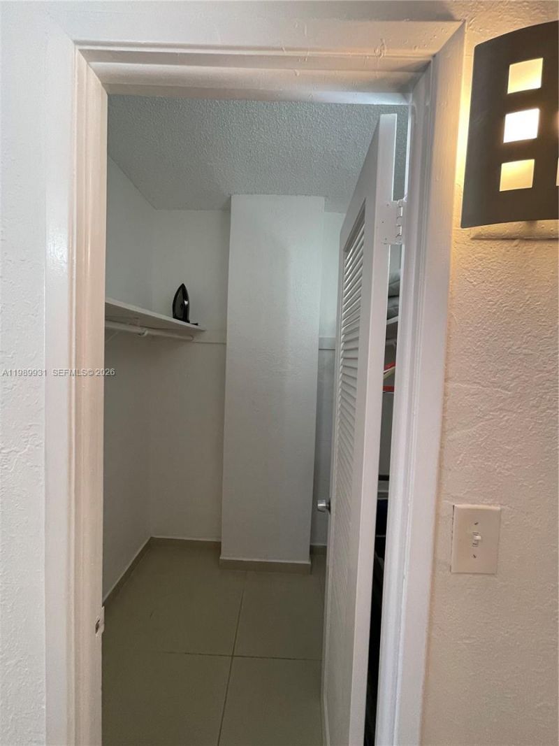 19390 Collins Ave, Unit 1405, Sunny Isles Beach, FL 33160 Photo