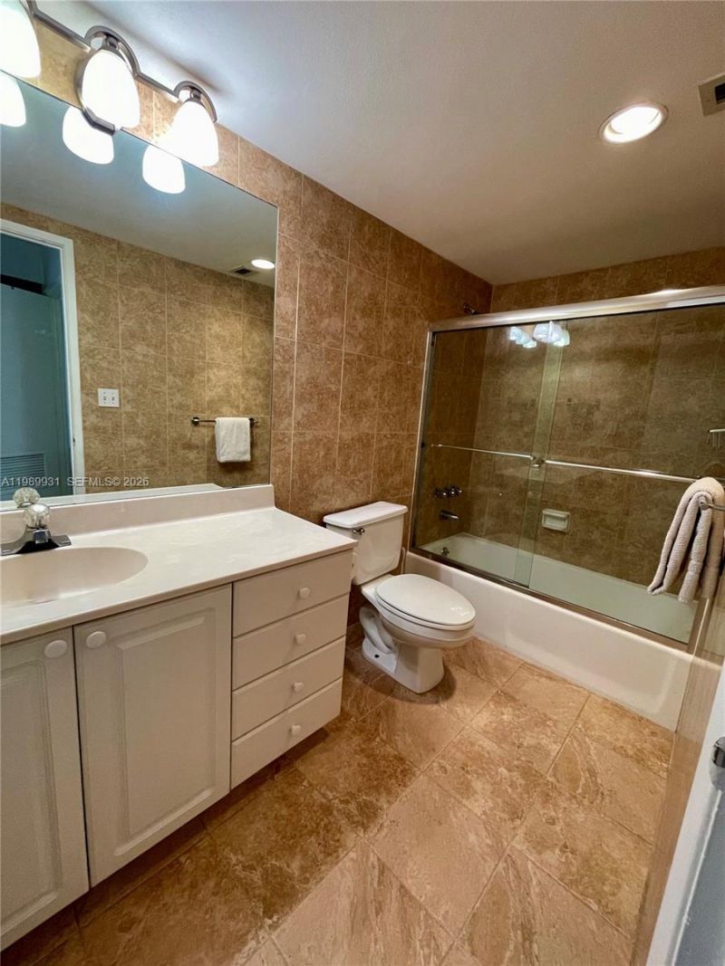 19390 Collins Ave, Unit 1405, Sunny Isles Beach, FL 33160 Photo