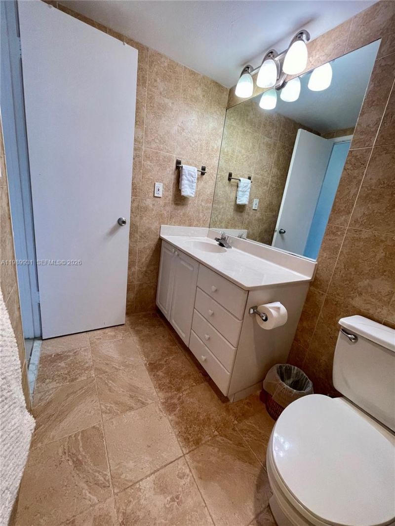 19390 Collins Ave, Unit 1405, Sunny Isles Beach, FL 33160 Photo