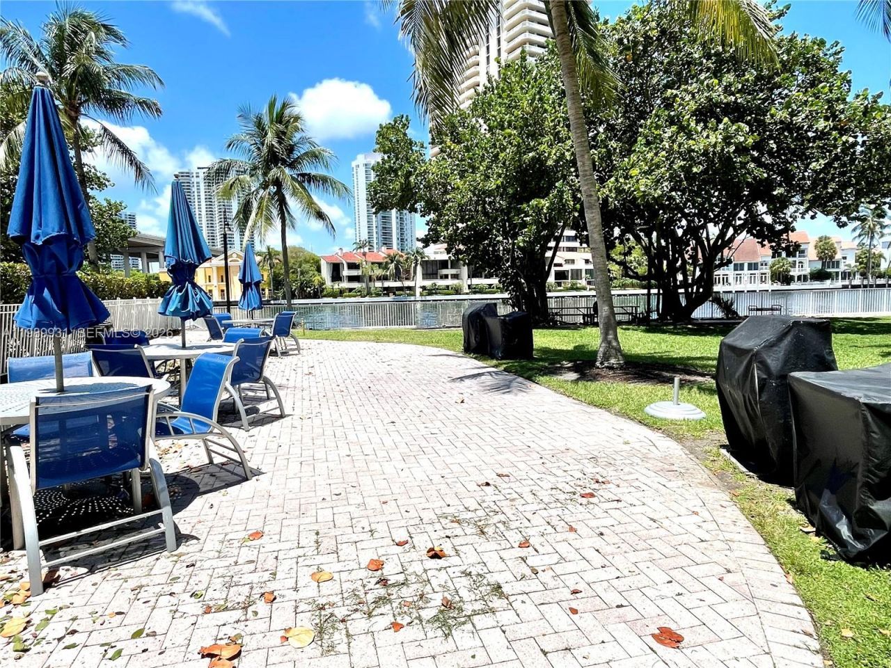 19390 Collins Ave, Unit 1405, Sunny Isles Beach, FL 33160 Photo