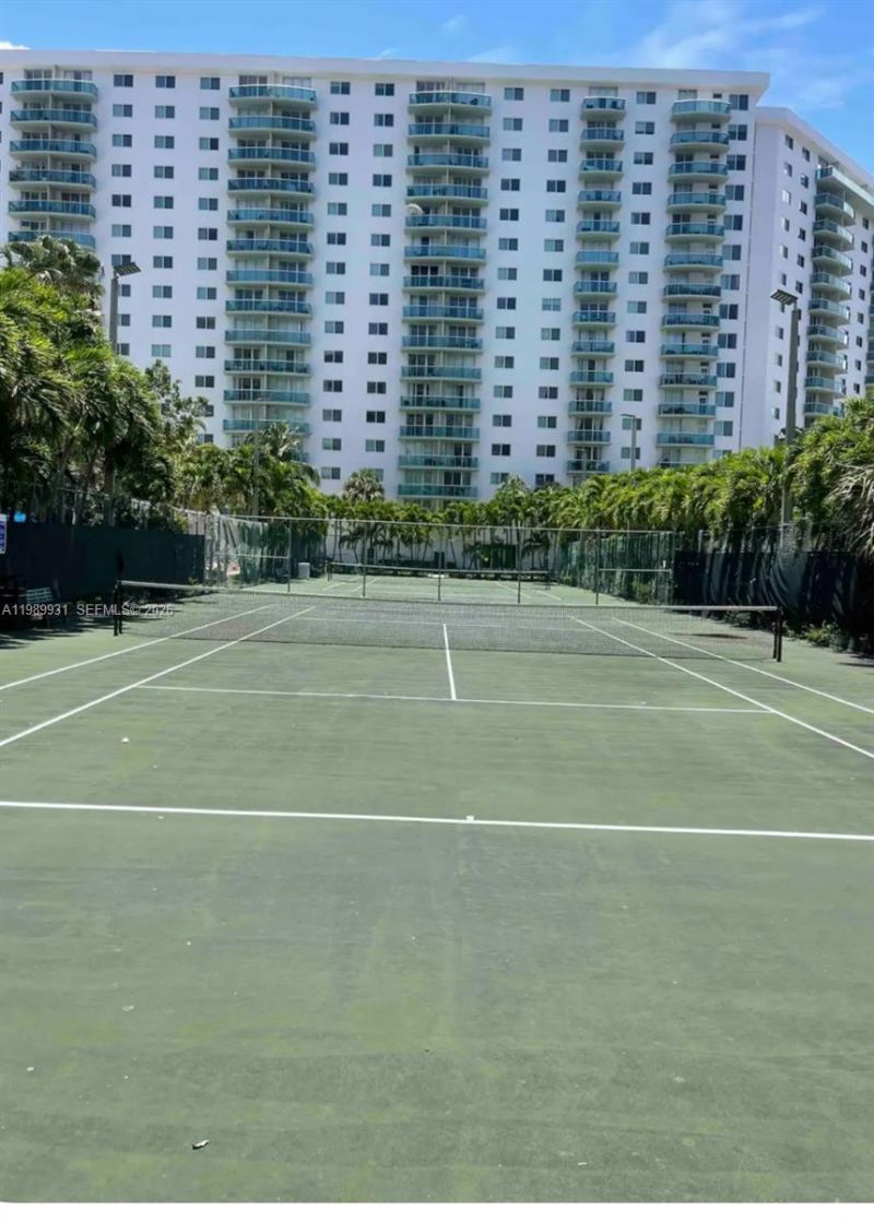 19390 Collins Ave, Unit 1405, Sunny Isles Beach, FL 33160 Photo