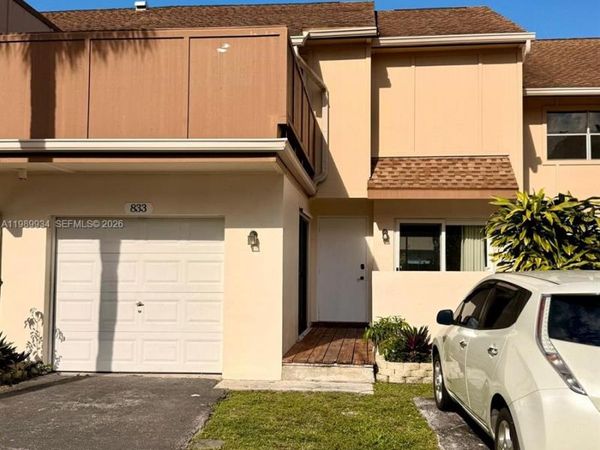 833 NW 81st Ter, Unit 8, Plantation, FL 33324