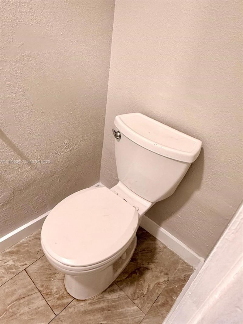 833 NW 81st Ter, Unit 8, Plantation, FL 33324 Photo