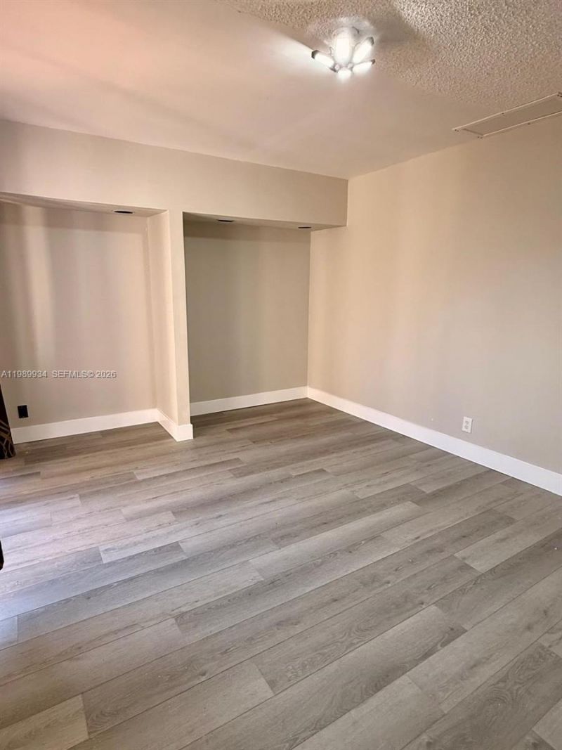 833 NW 81st Ter, Unit 8, Plantation, FL 33324 Photo