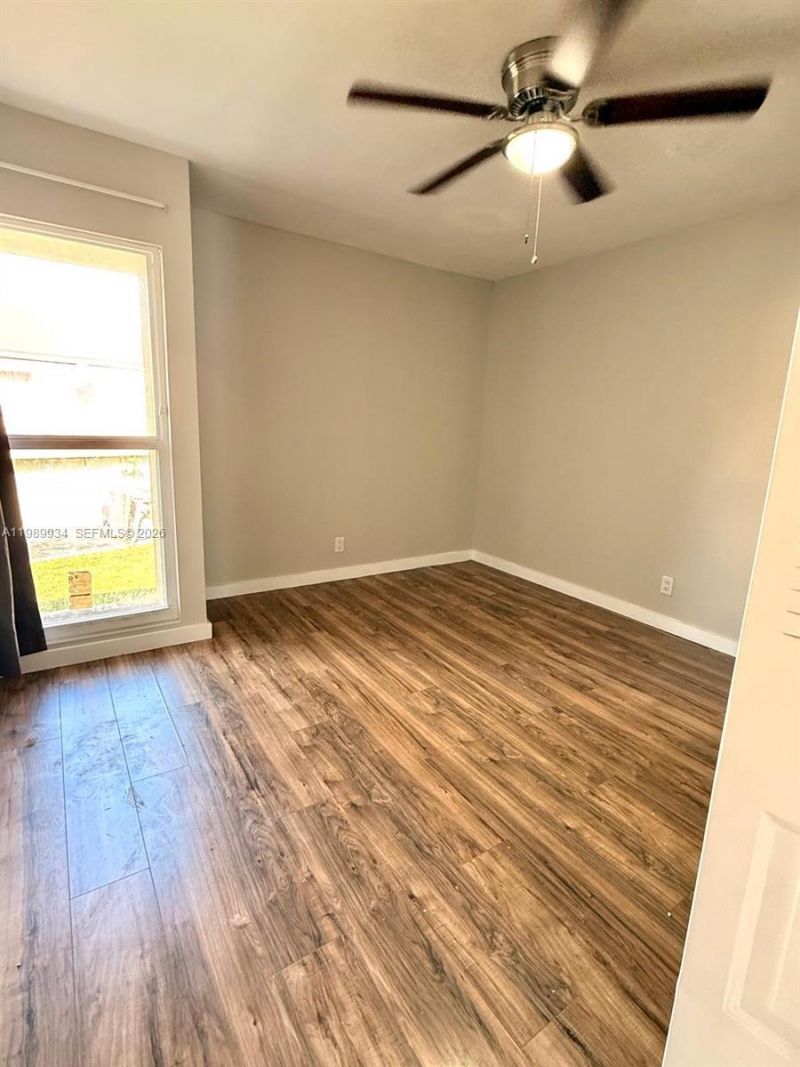 833 NW 81st Ter, Unit 8, Plantation, FL 33324 Photo