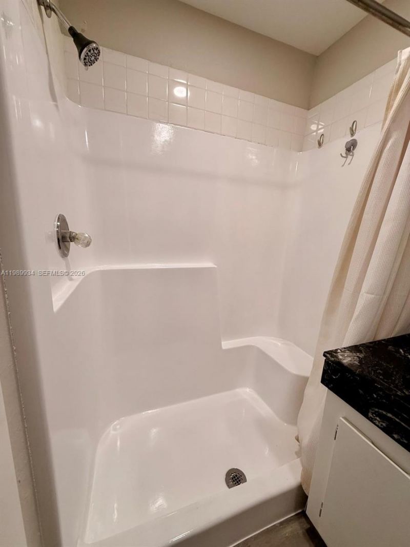 833 NW 81st Ter, Unit 8, Plantation, FL 33324 Photo