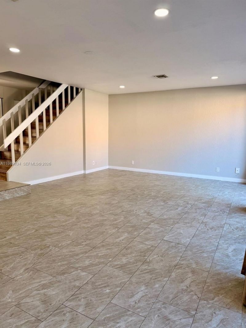 833 NW 81st Ter, Unit 8, Plantation, FL 33324 Photo