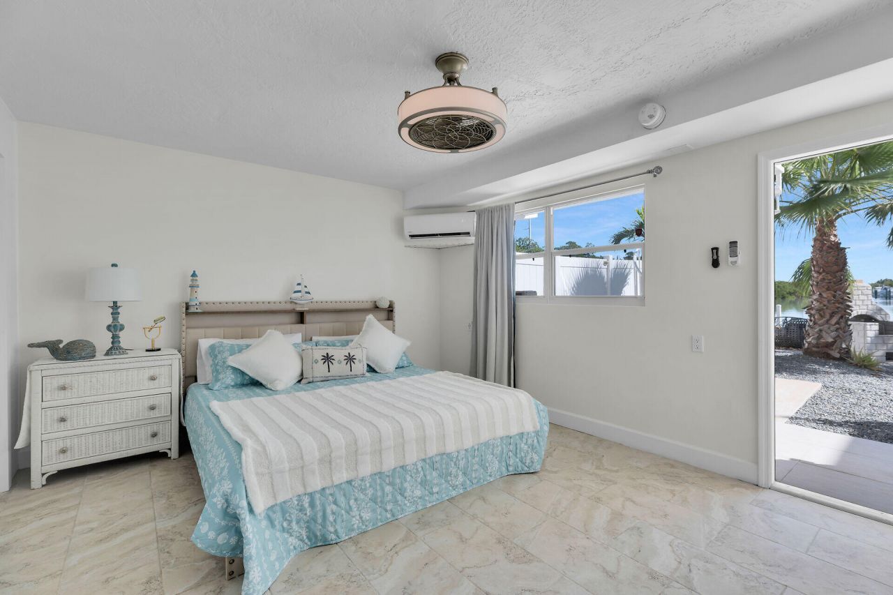 100 Iroquois Drive, Unit 5, Islamorada, FL 33036 Photo