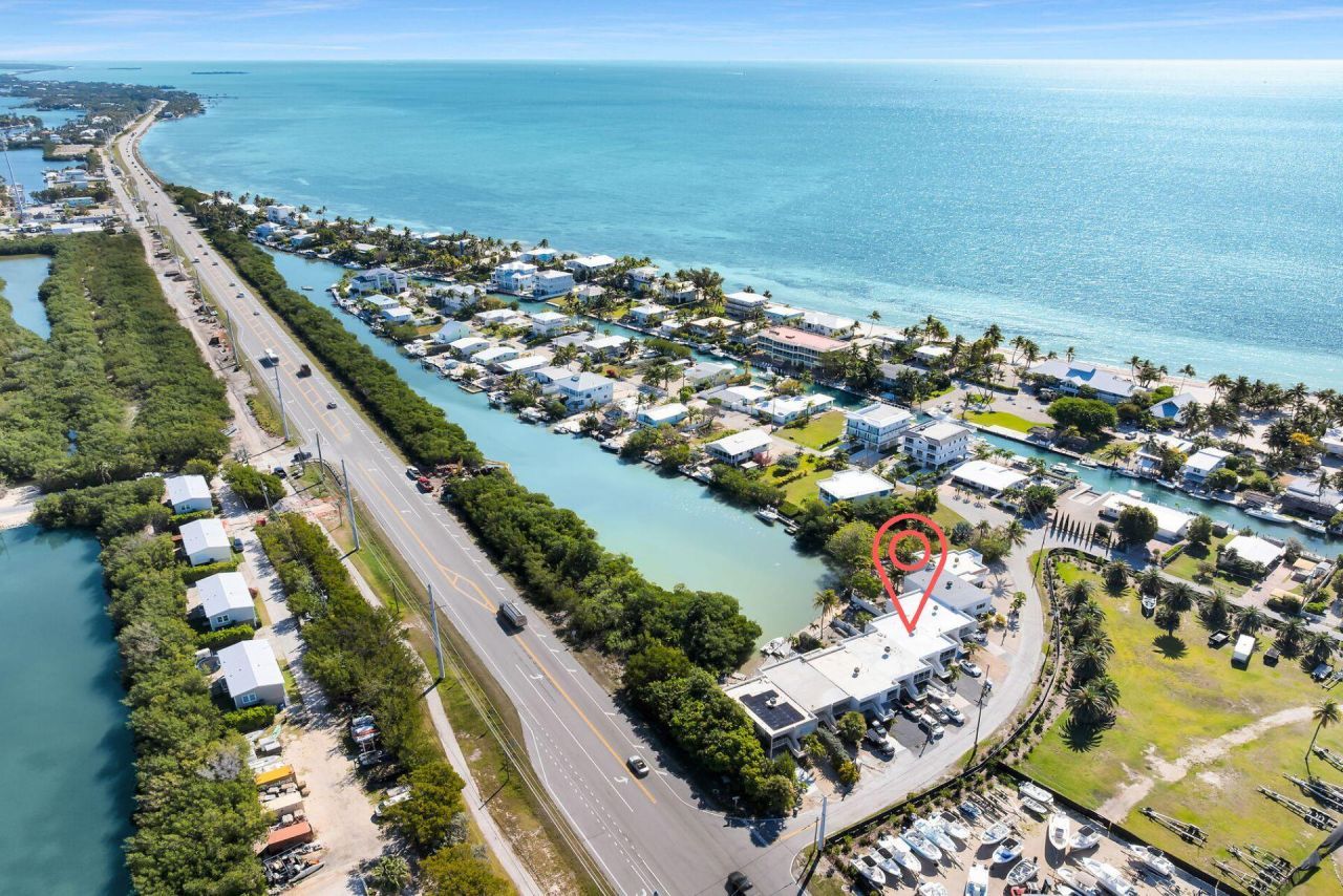 100 Iroquois Drive, Unit 5, Islamorada, FL 33036 Photo