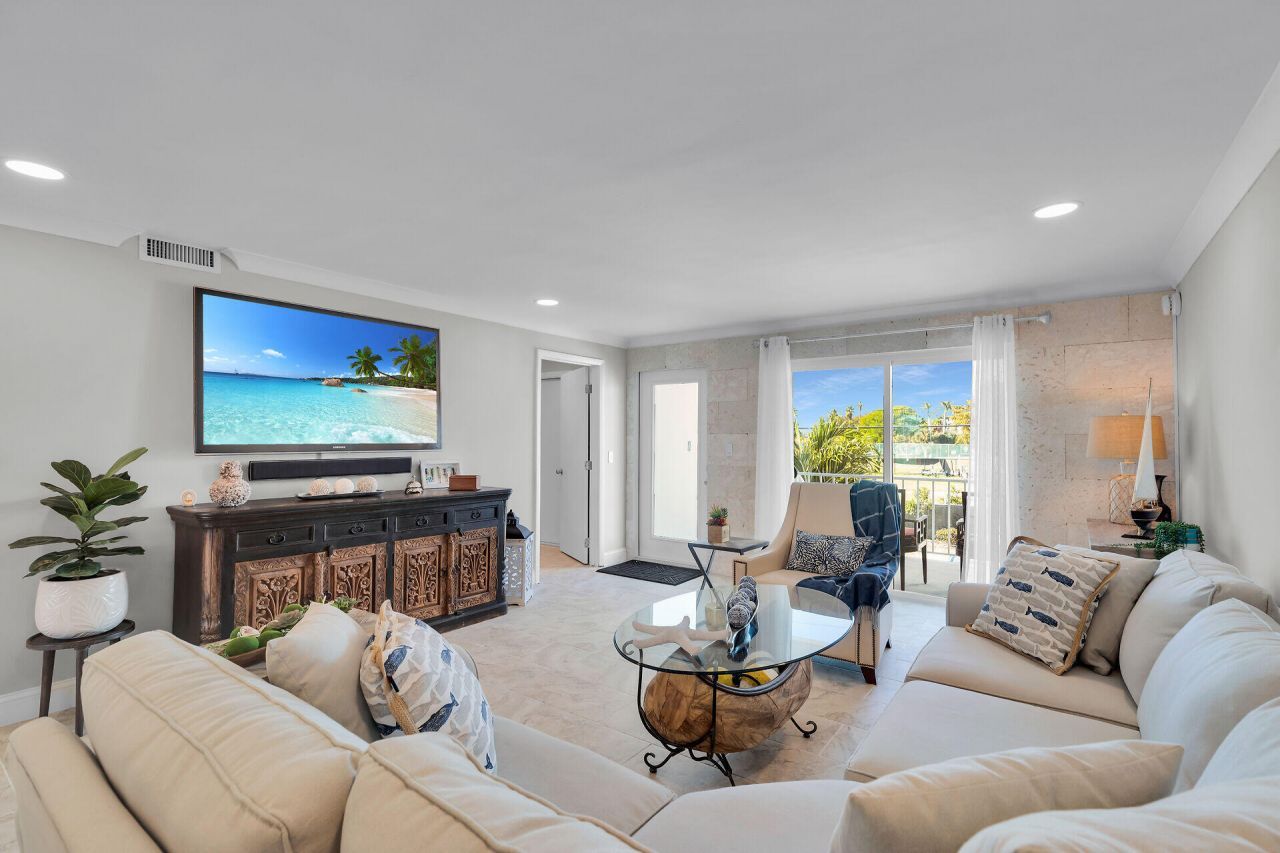 100 Iroquois Drive, Unit 5, Islamorada, FL 33036 Photo