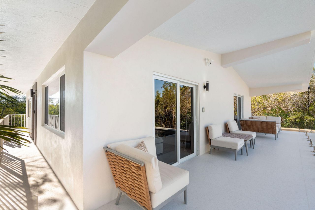 974 Shaw Drive, Key Largo, FL 33037 Photo