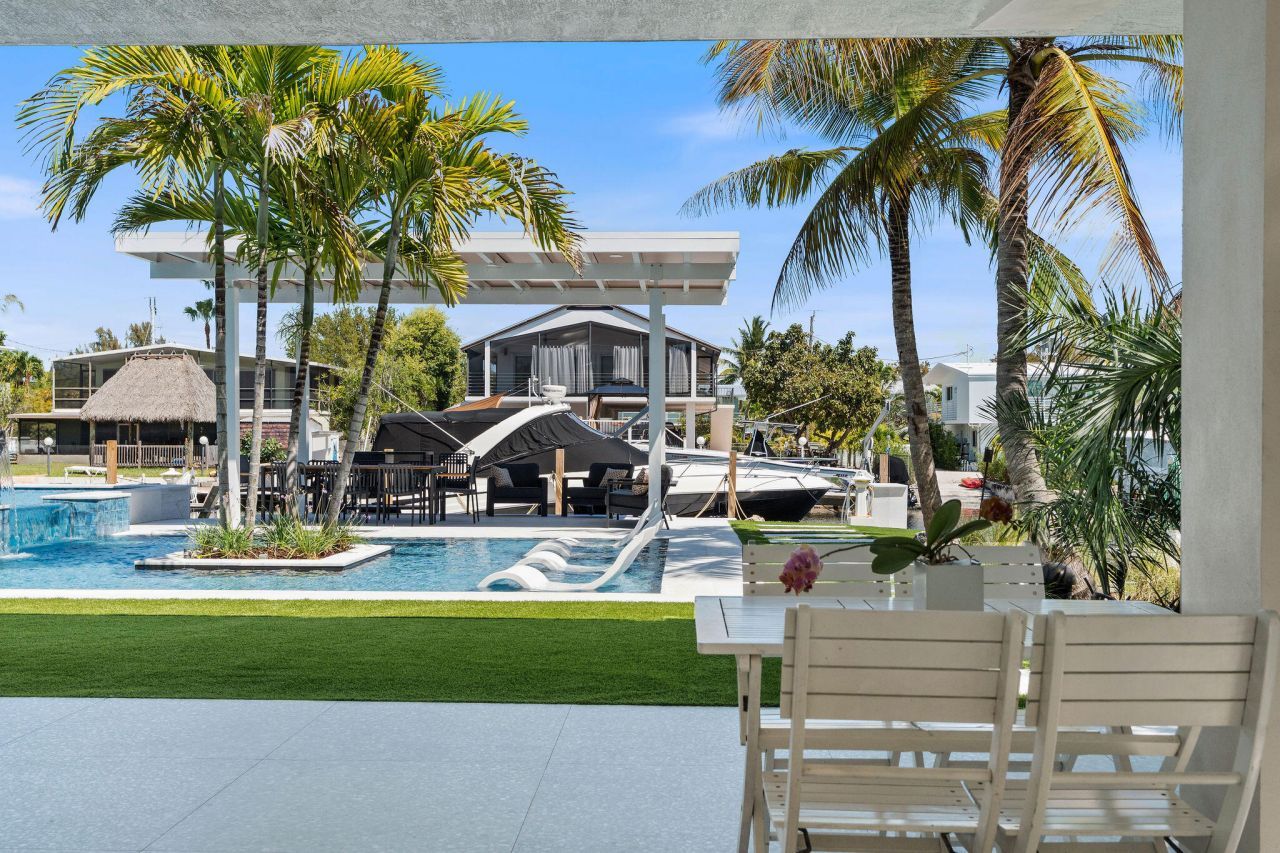 974 Shaw Drive, Key Largo, FL 33037 Photo