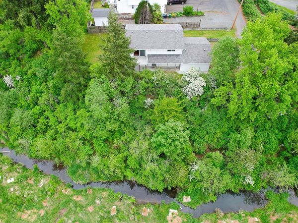 58 Duke St , Nanaimo, BC V9R 5M8