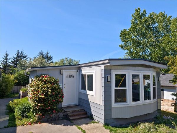 70 Cooper Rd, Unit #5, View Royal, BC V9A 4K2