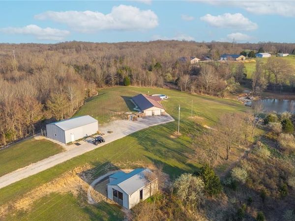 4311 County Road 379, Whitewater, MO 63785