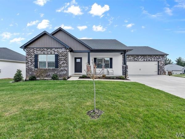 3467 Castle Court , Cape Girardeau, MO 63701