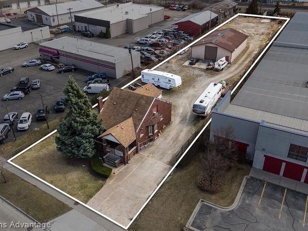 34233 MICHIGAN Avenue , Wayne, MI 48184