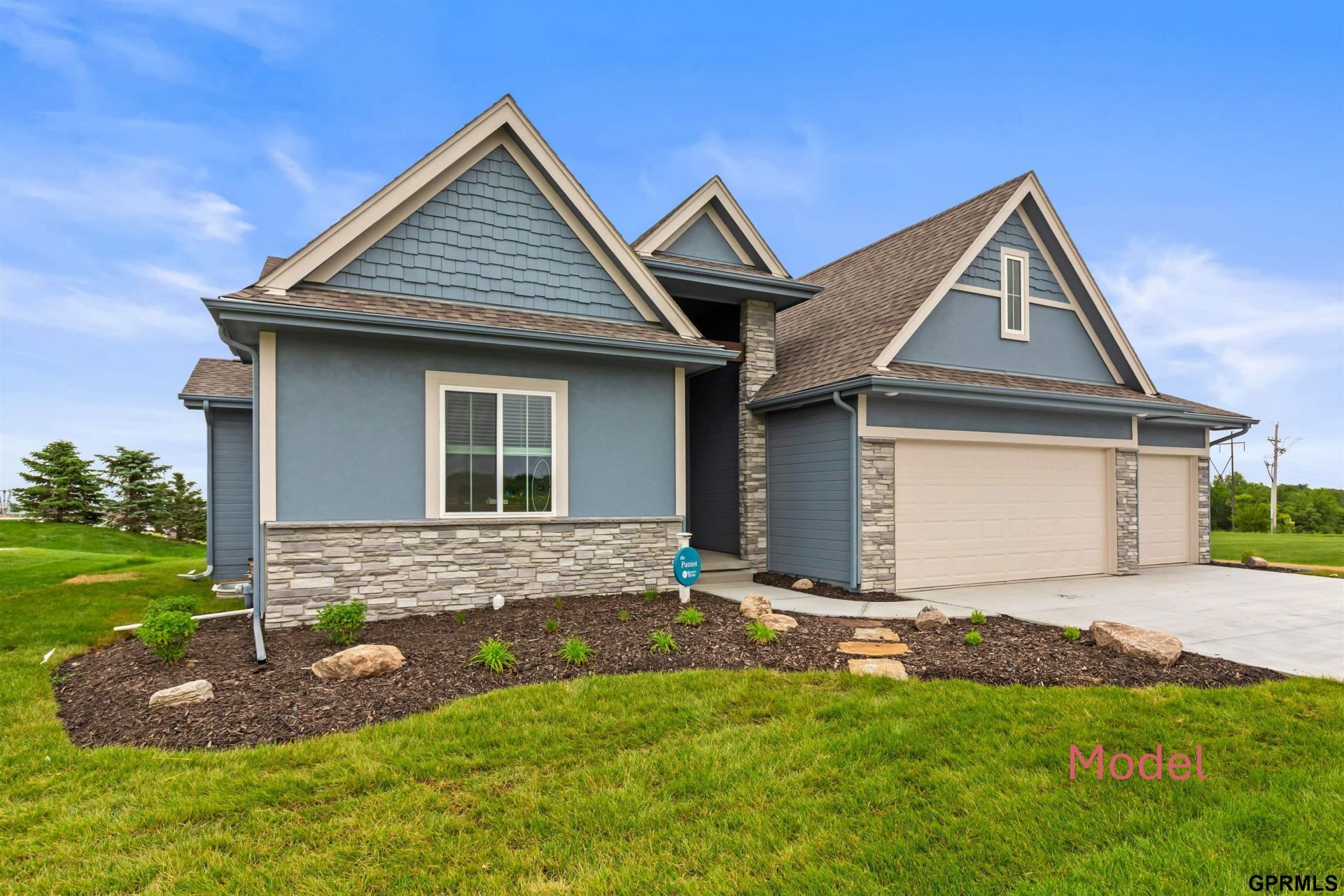 12555 Quail Drive, Bellevue, NE 68123 Main Photo
