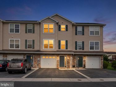 3592 PINECREST COURT, Unit 14, FAYETTEVILLE, PA 17222
