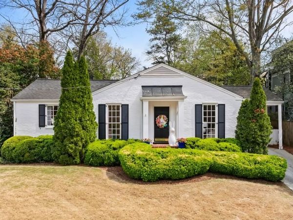 1837 Walthall Drive NW, Atlanta, GA 30318