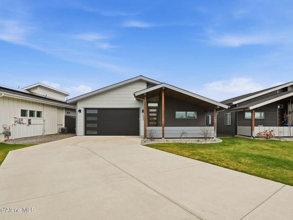 1452 W Moselle Dr, Coeur d'Alene, ID 83815