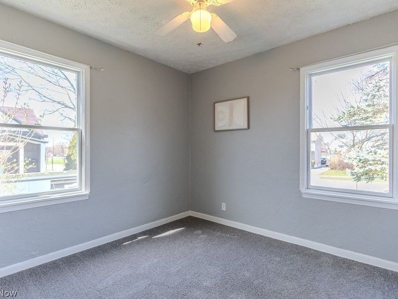 1582 Evergreen Avenue, Akron, OH 44301 Photo 18