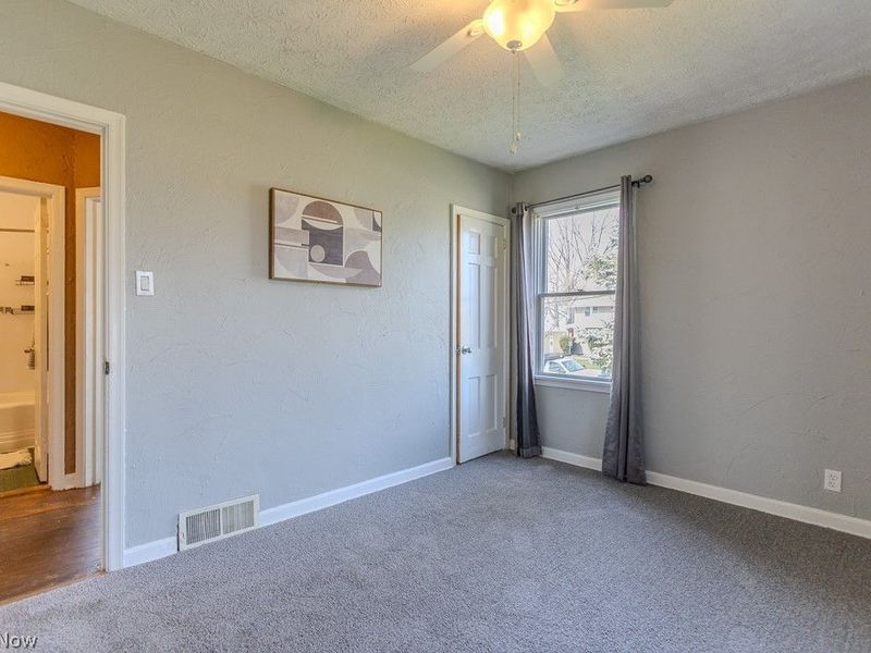 1582 Evergreen Avenue, Akron, OH 44301 Photo 21