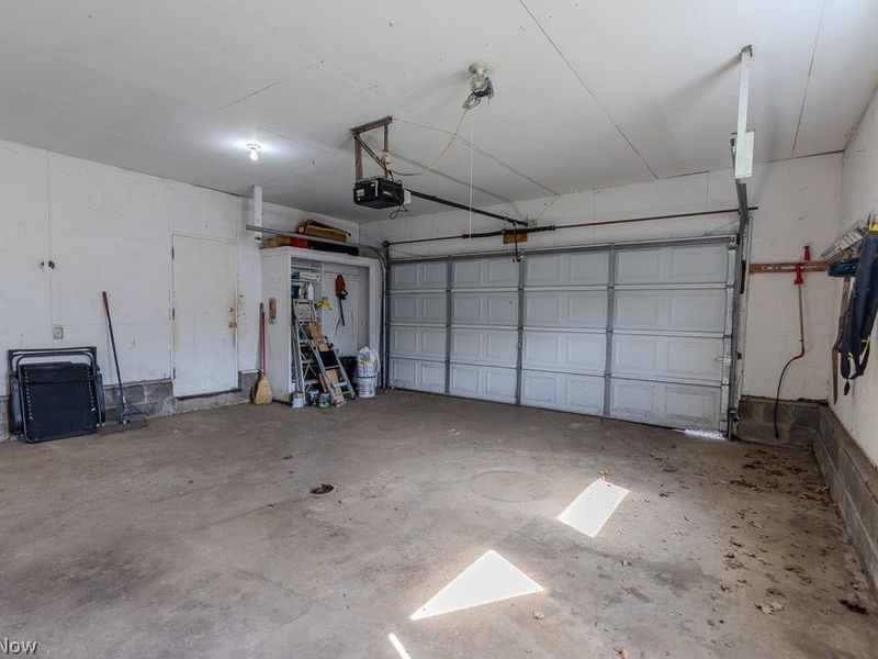 1582 Evergreen Avenue, Akron, OH 44301 Photo 36