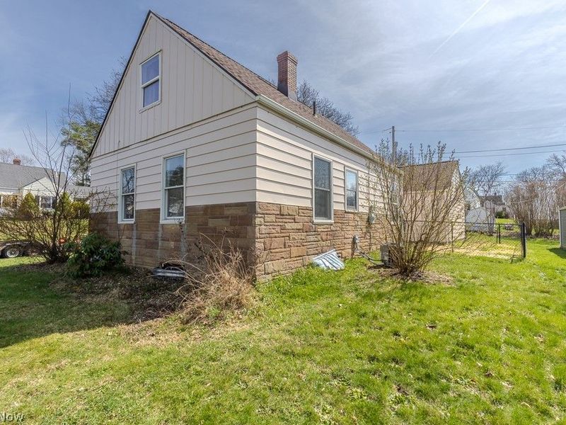 1582 Evergreen Avenue, Akron, OH 44301 Photo 42