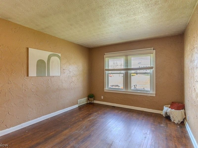 1582 Evergreen Avenue, Akron, OH 44301 Photo 5