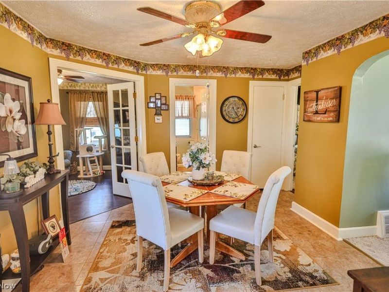 319 Superior Street , Louisville, OH 44641 Photo 23