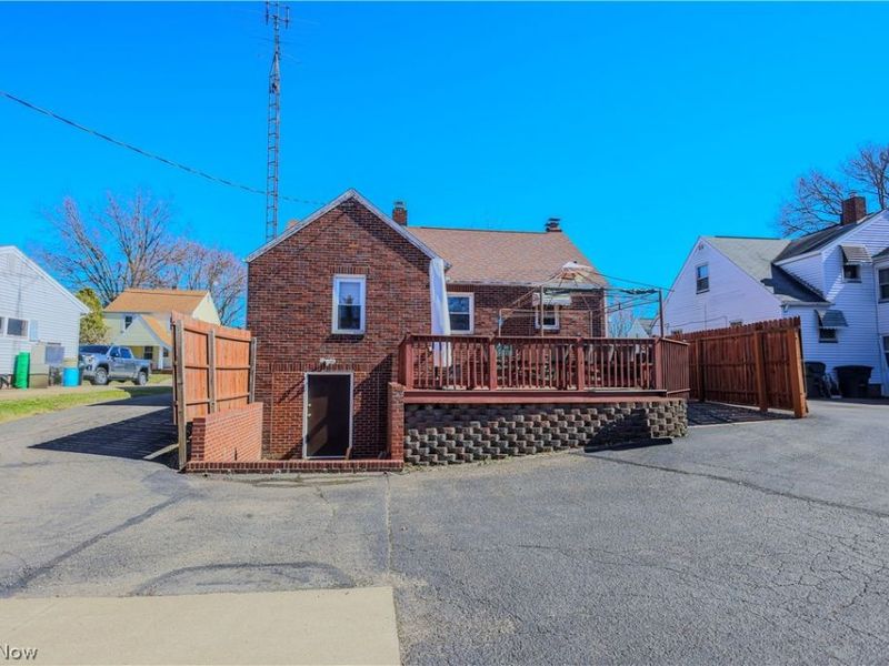 319 Superior Street , Louisville, OH 44641 Photo 6