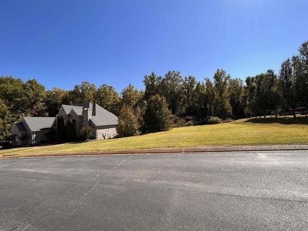 305 NICOLET ST, Memphis, TN 38109