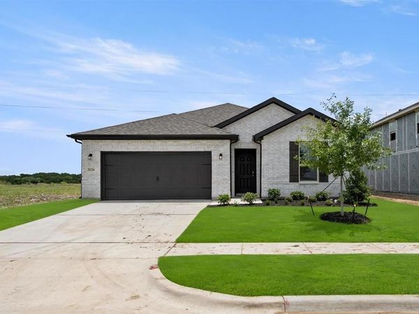 3111 Hawkview Drive, Cleburne, TX 76031