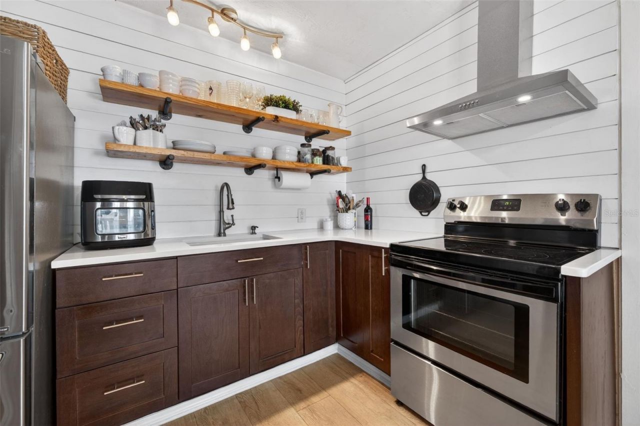 2566 14th Avenue N, Saint Petersburg, FL 33713 Photo