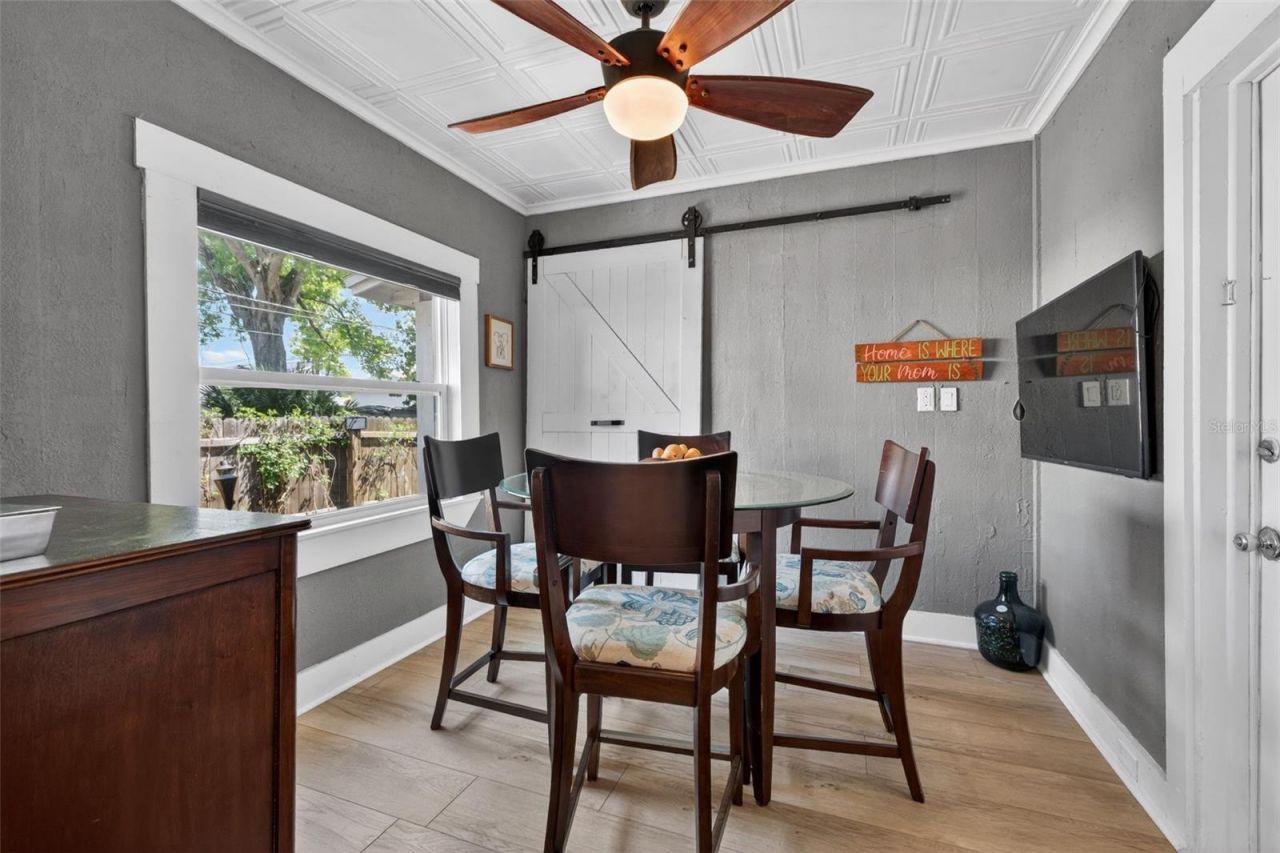 2566 14th Avenue N, Saint Petersburg, FL 33713 Photo