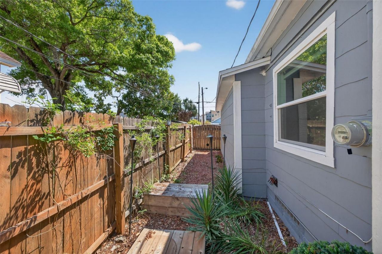 2566 14th Avenue N, Saint Petersburg, FL 33713 Photo