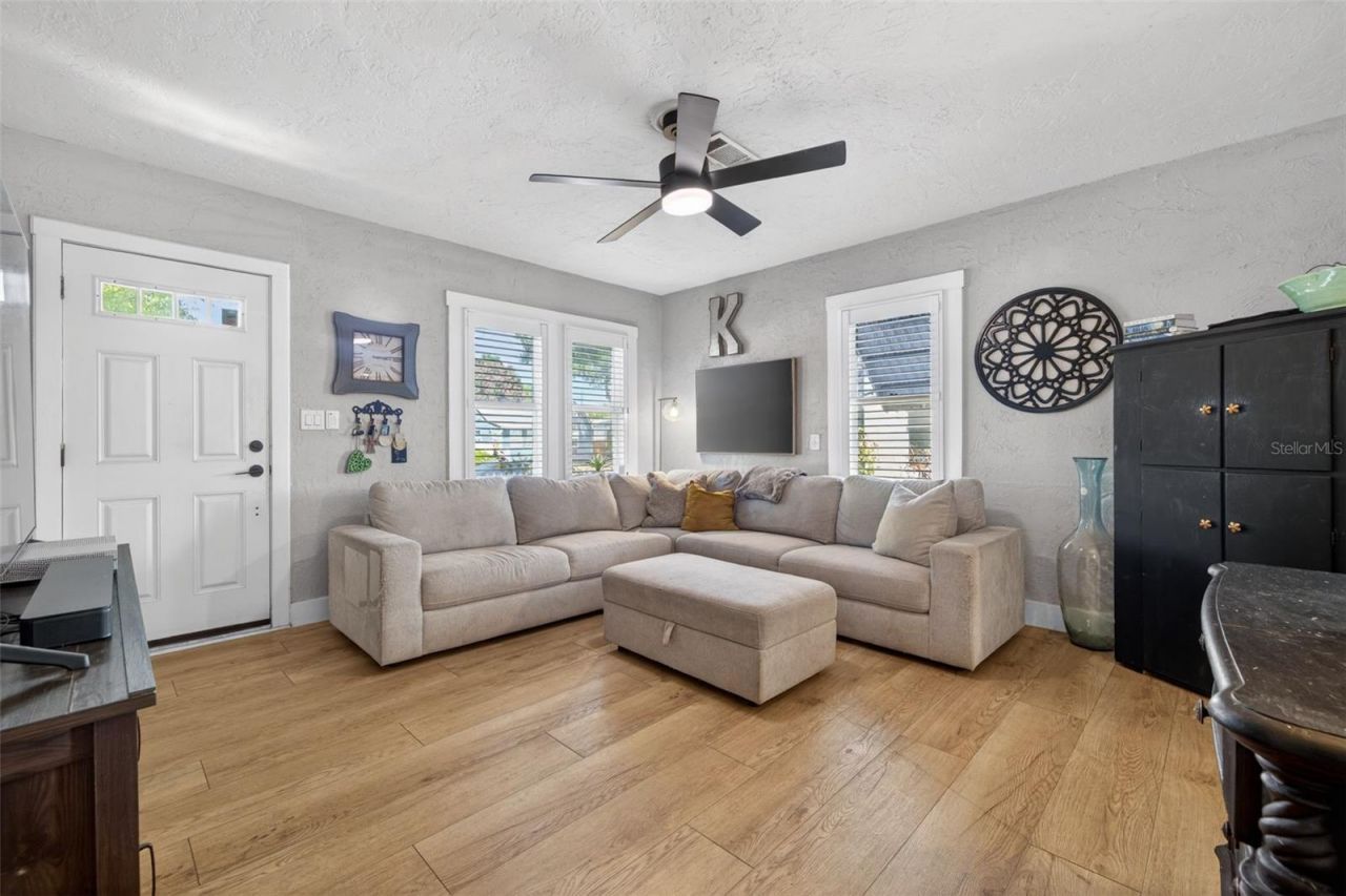 2566 14th Avenue N, Saint Petersburg, FL 33713 Photo