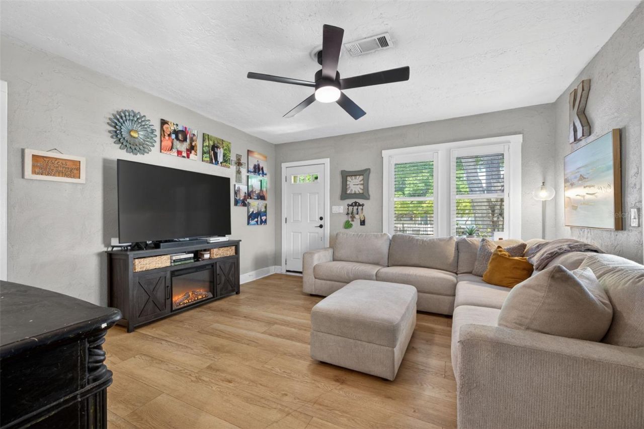 2566 14th Avenue N, Saint Petersburg, FL 33713 Photo