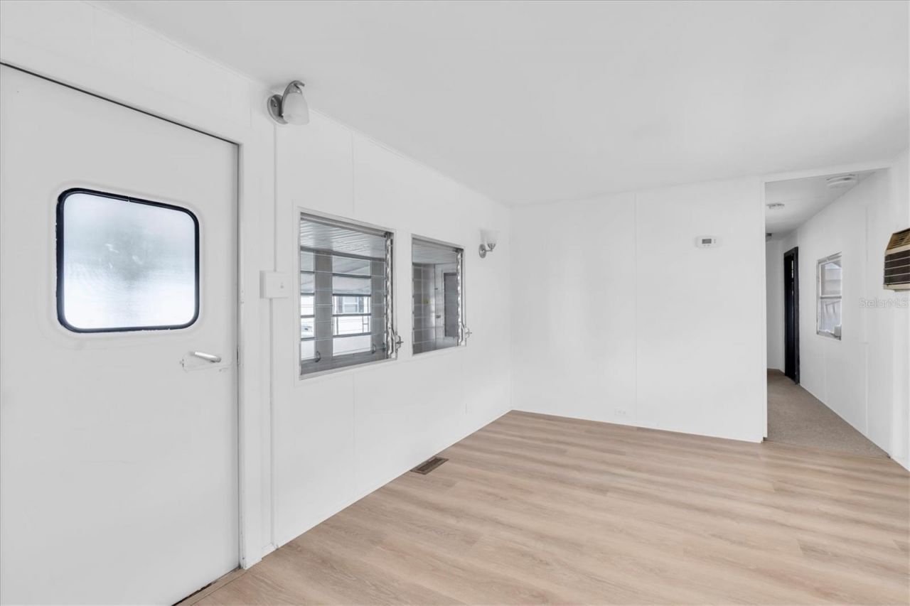 7801 34th Avenue N, Unit 6, Saint Petersburg, FL 33710 Photo