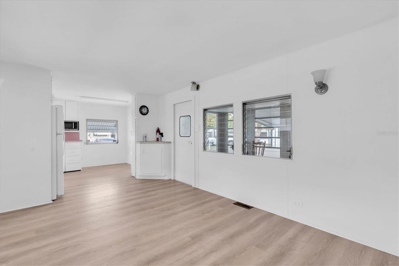 7801 34th Avenue N, Unit 6, Saint Petersburg, FL 33710 Photo