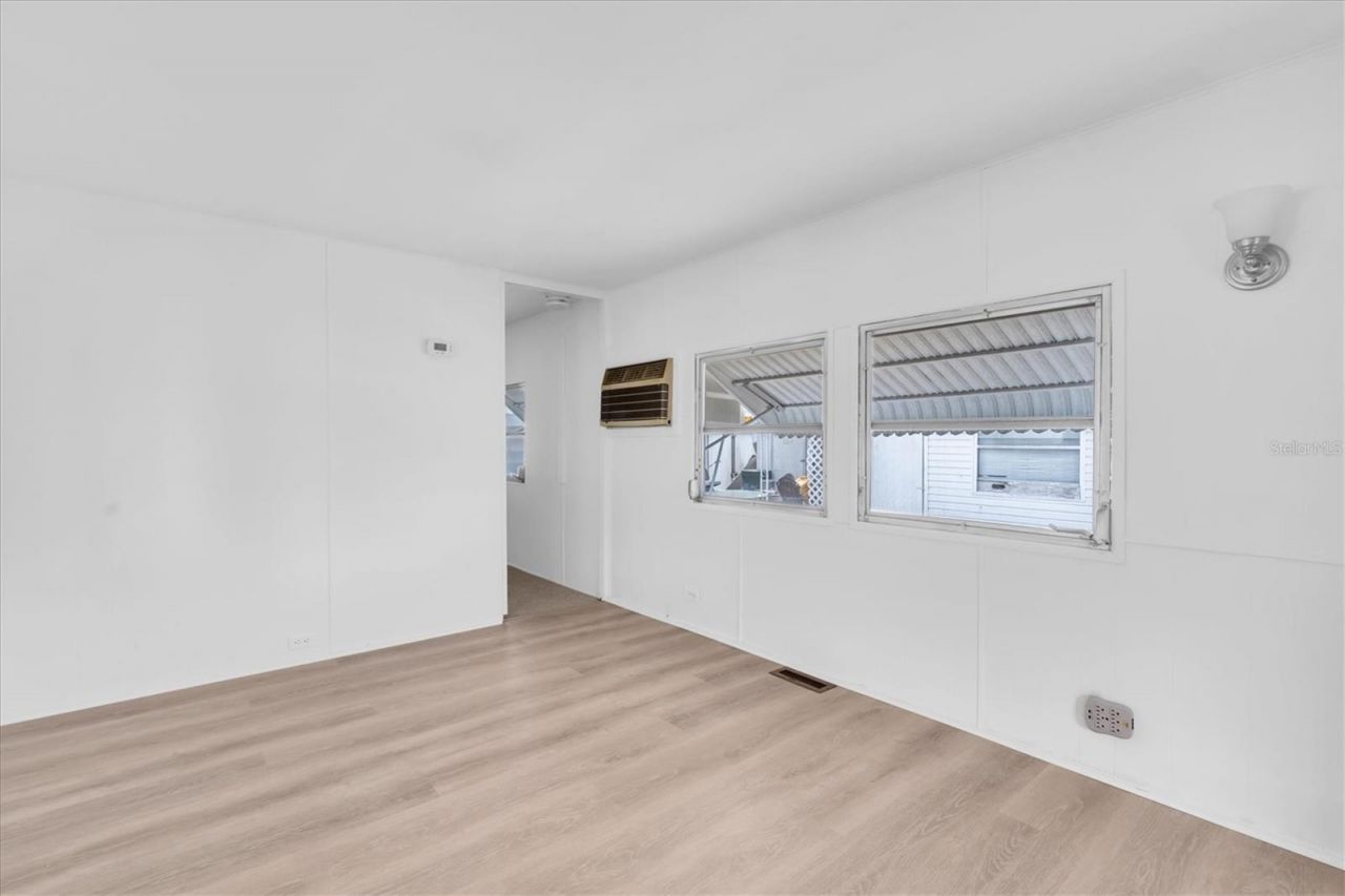 7801 34th Avenue N, Unit 6, Saint Petersburg, FL 33710 Photo